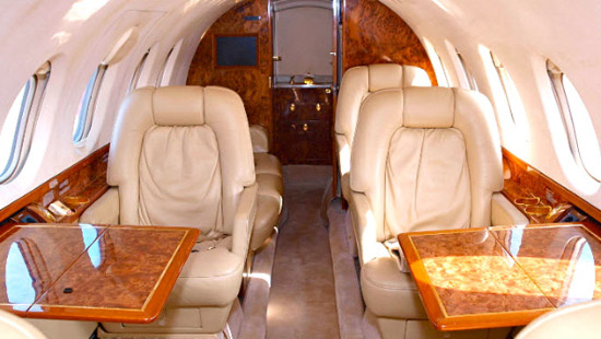 HAWKER 800XP Charter - Interior 1